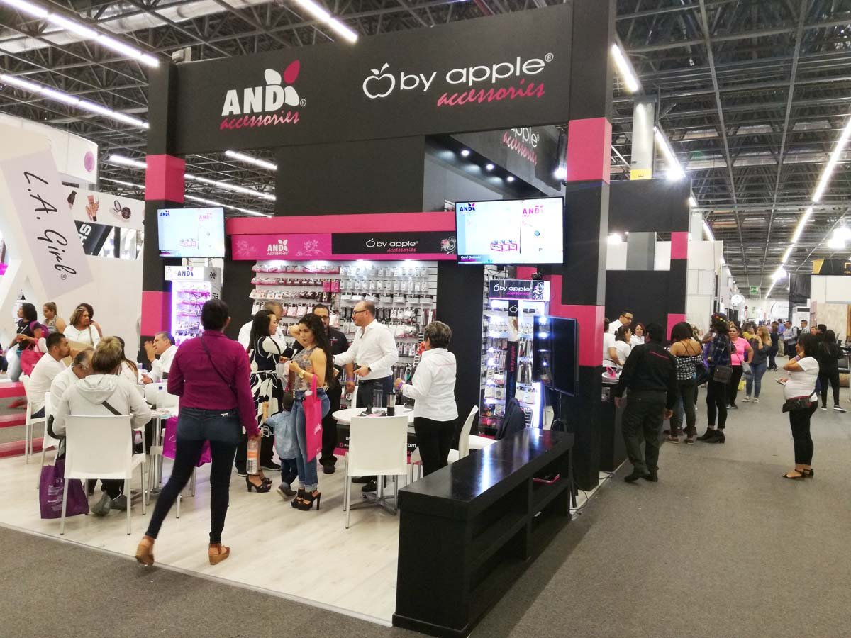 Stand Custom - 2018-06-03 - EBIO - ANANDA